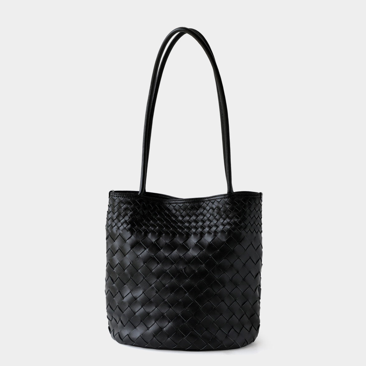 Mira Woven Bucket Bag