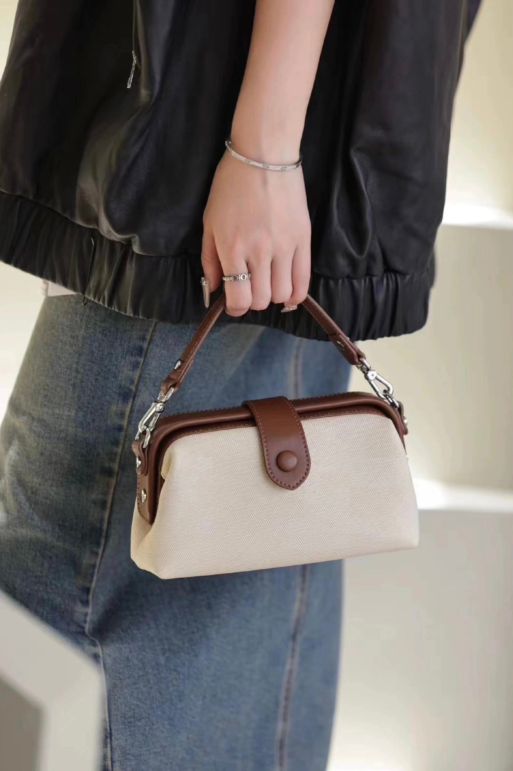 VAREL Arcus Doctor Bag