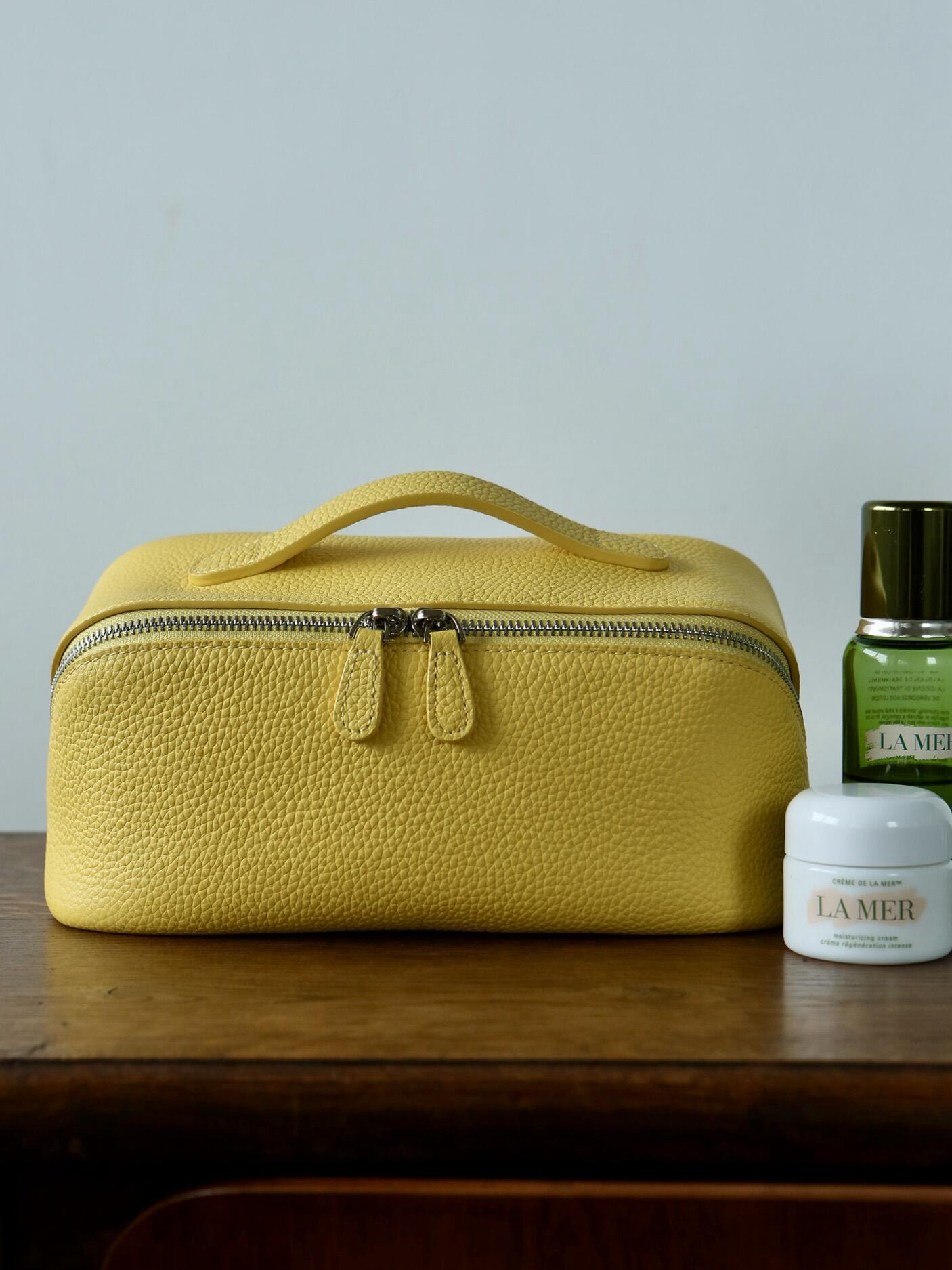 Noma Vanity Case