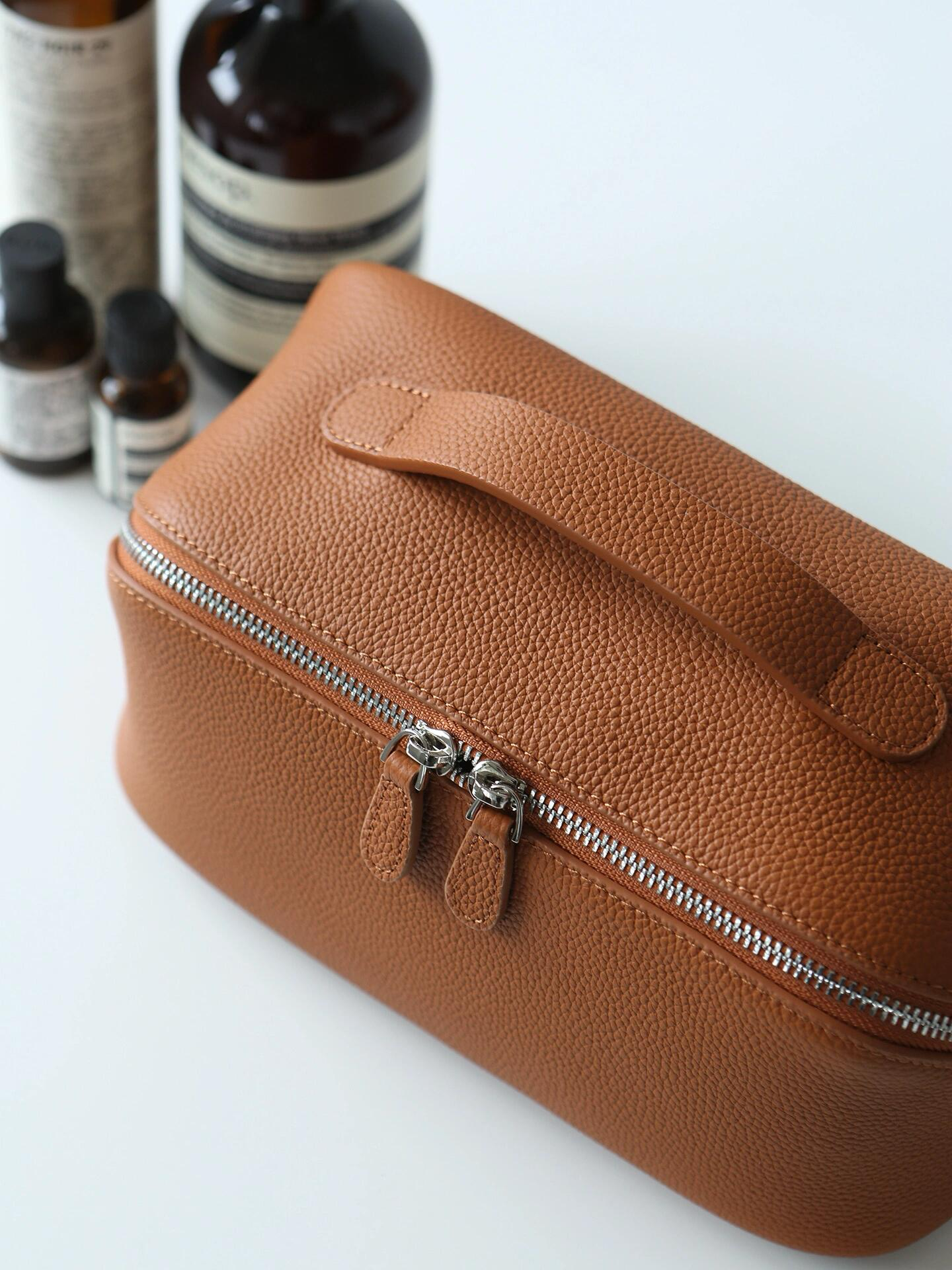 Noma Vanity Case