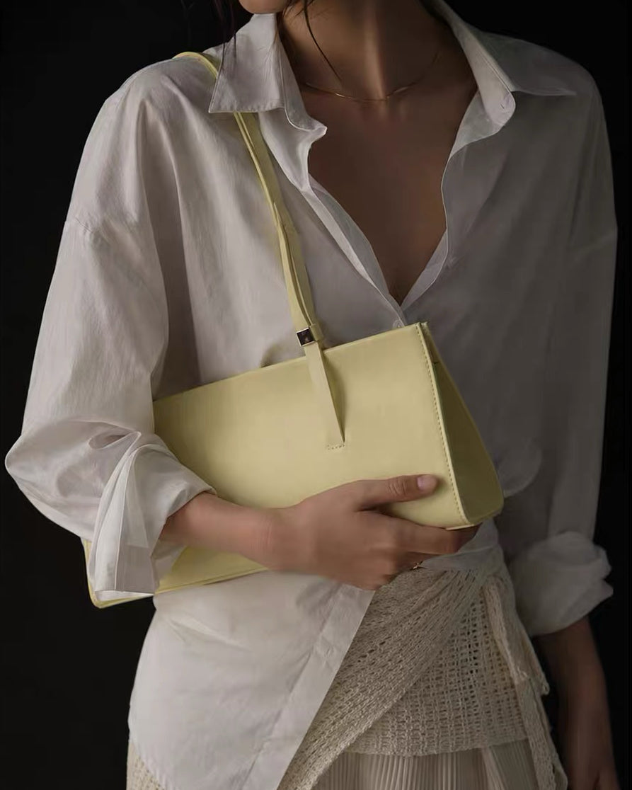 Elara Shoulder Bag