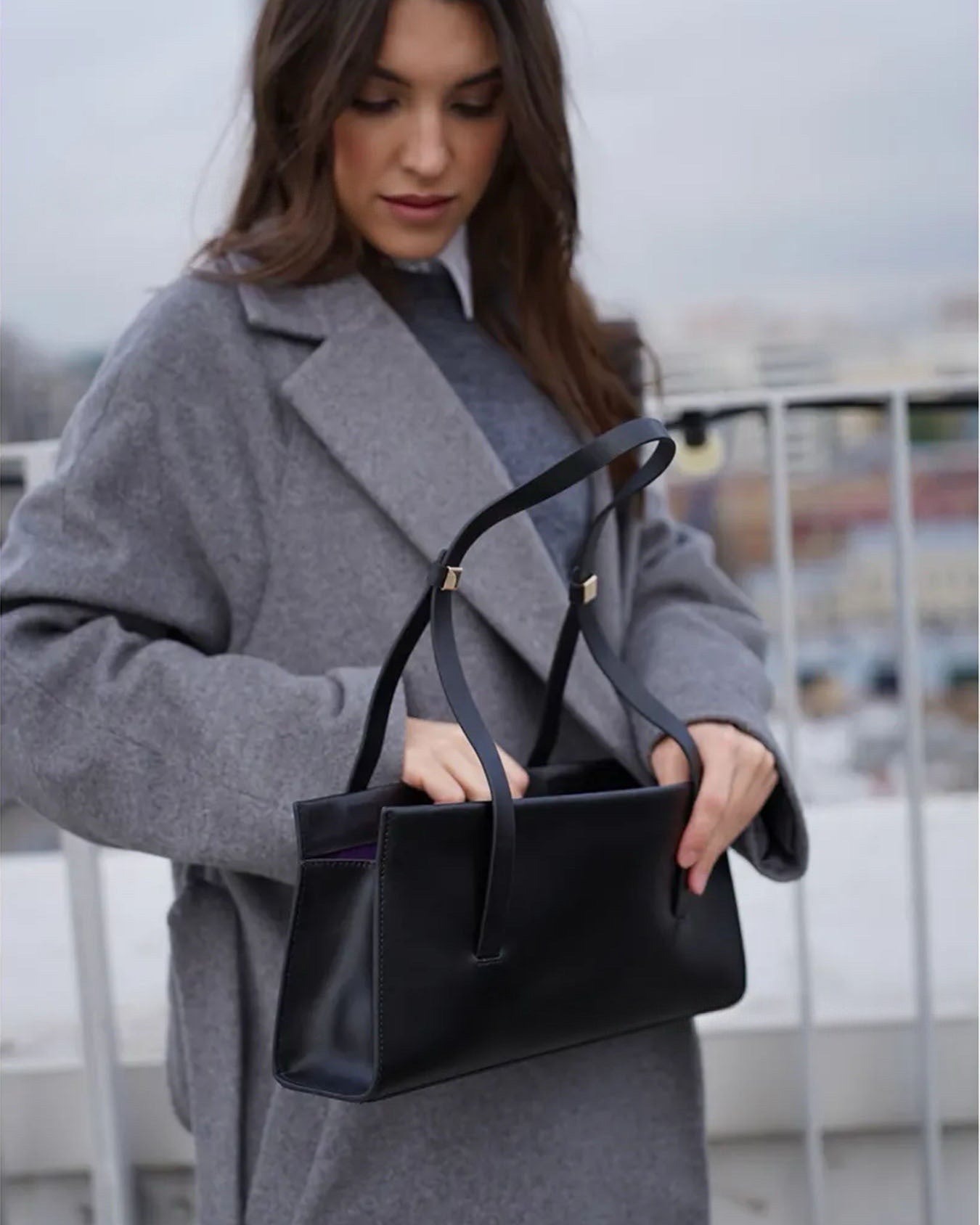 Elara Shoulder Bag