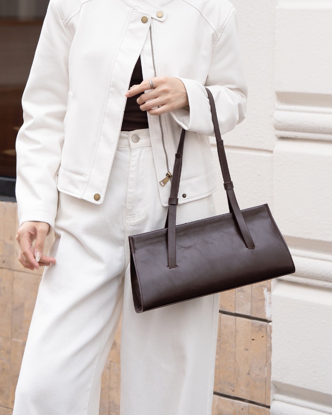 Elara Shoulder Bag