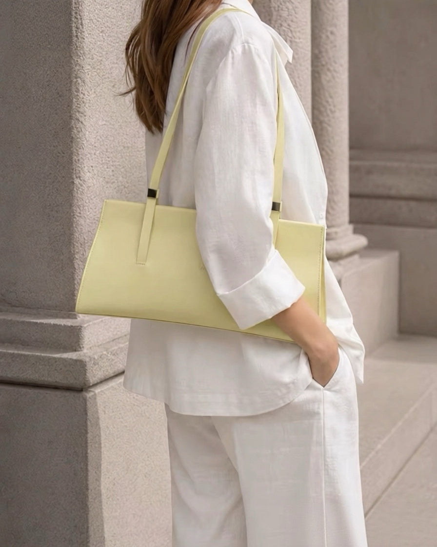 Elara Shoulder Bag
