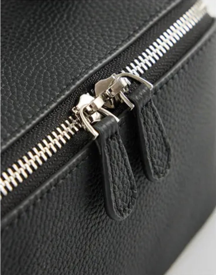 Noma Vanity Case