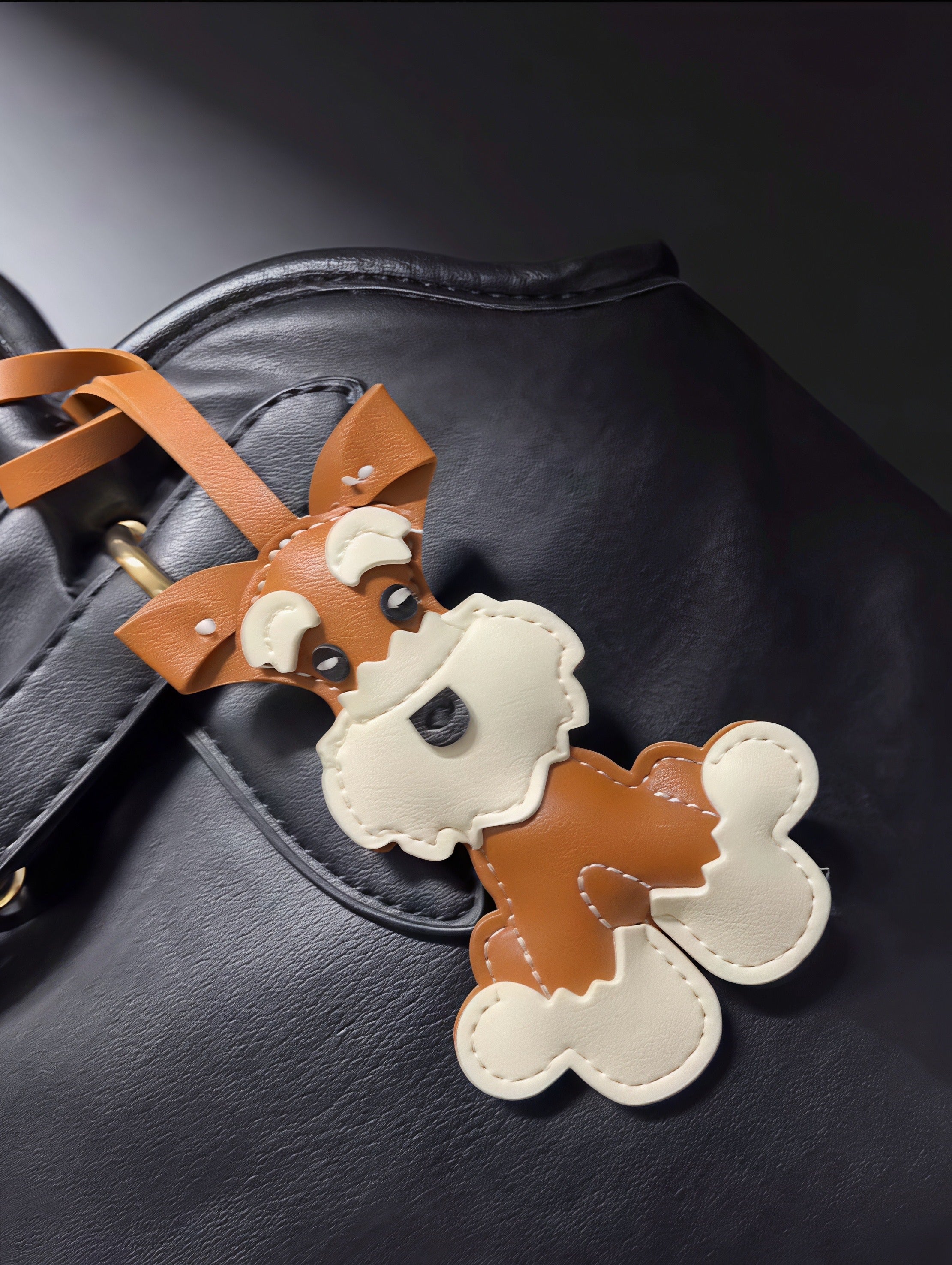 Moki Pup Charm
